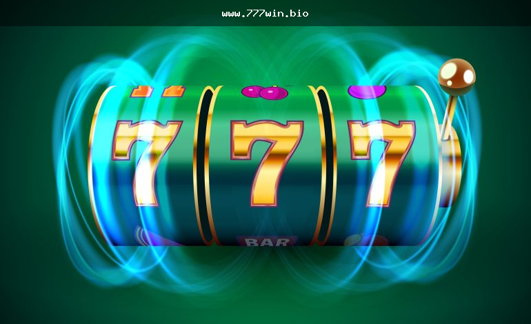 Lobby de cassino online com foco em slots e navegação por categorias